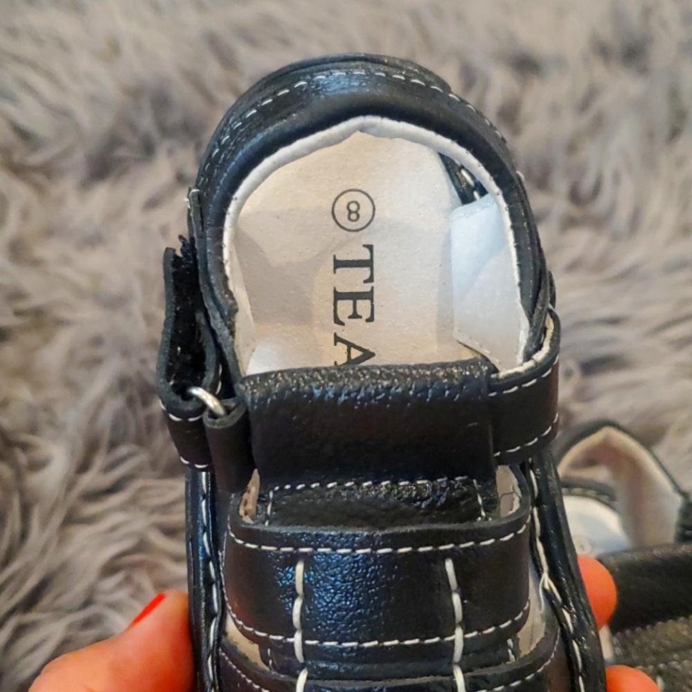 Sandals - Picture 2 of 5